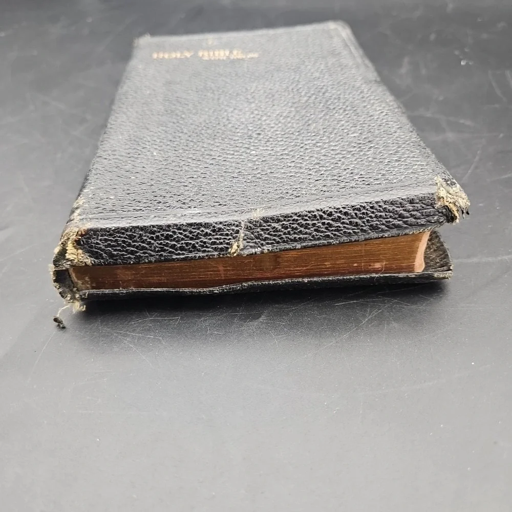 Vintage‎ Holy Bible With Helps Illustrated 1945